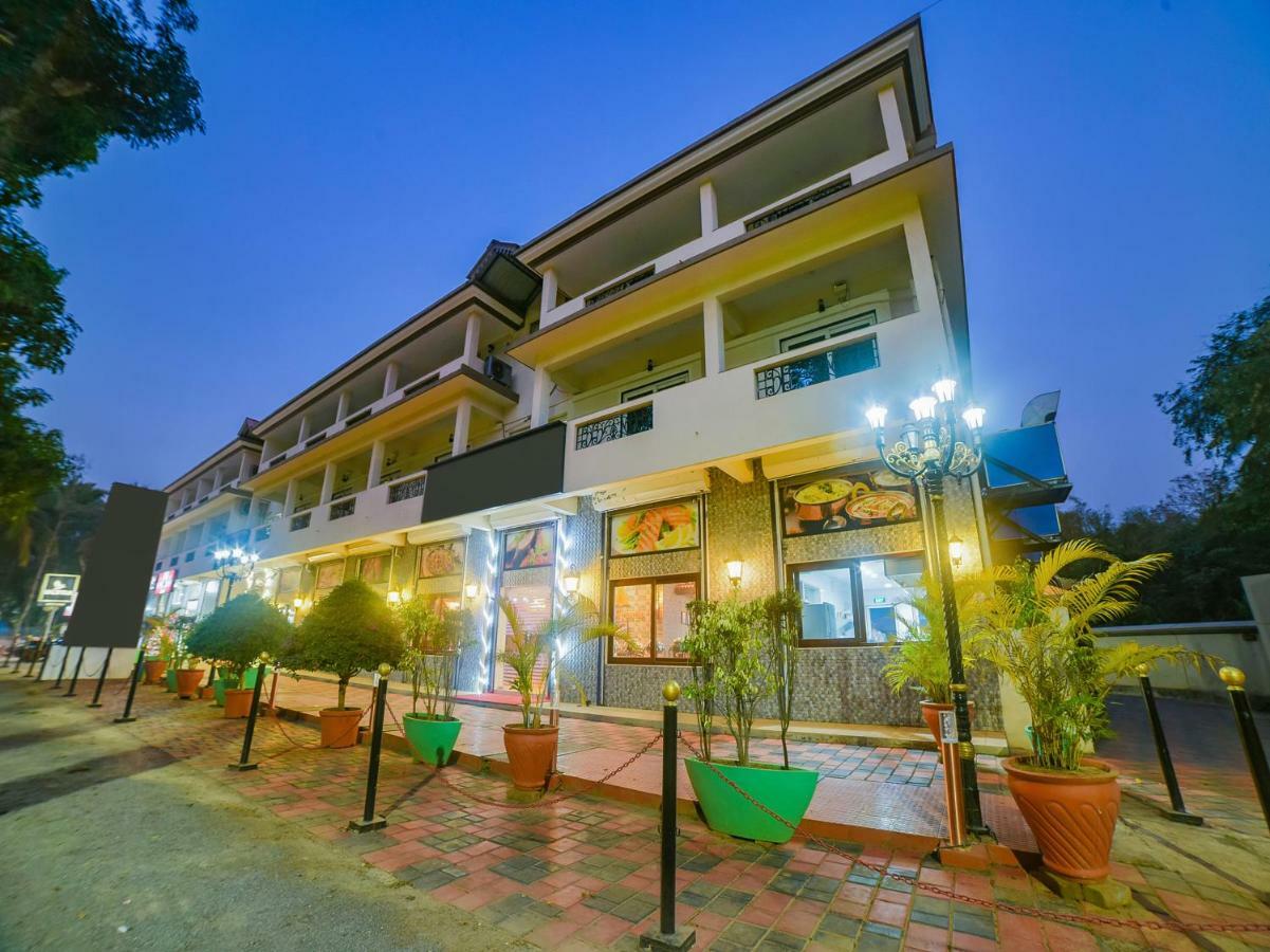 The Avenue Orlim Aparthotel Cavelossim Buitenkant foto